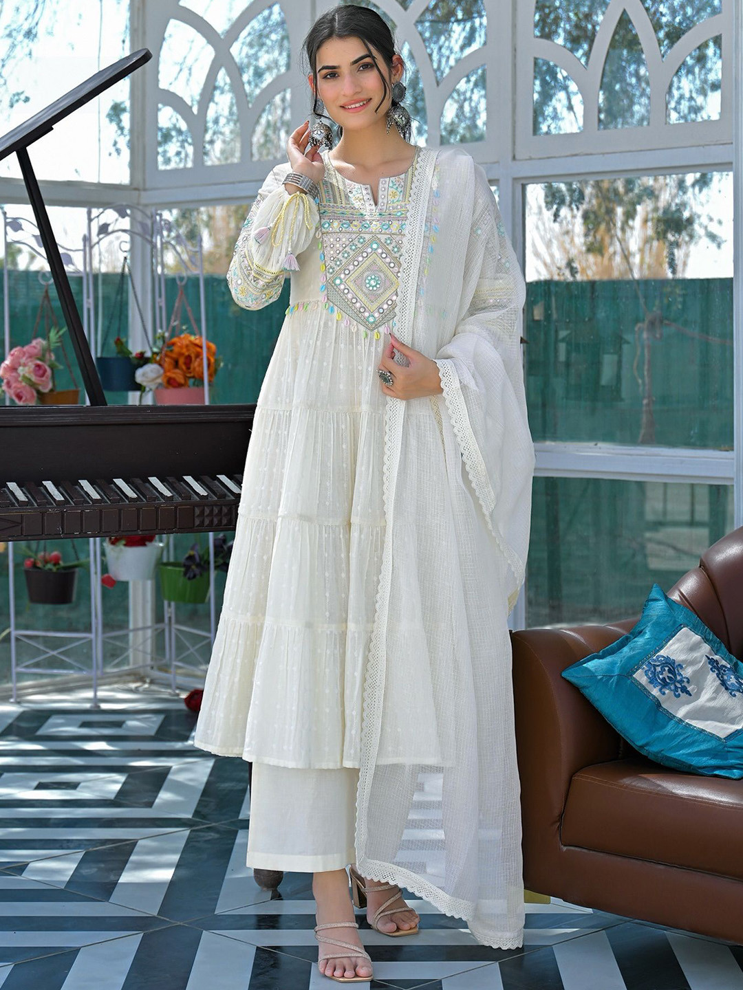FAST FASHIONS Floral Embroidered Mirror Work Cotton Silk Kurta With Trousers & Dupatta
