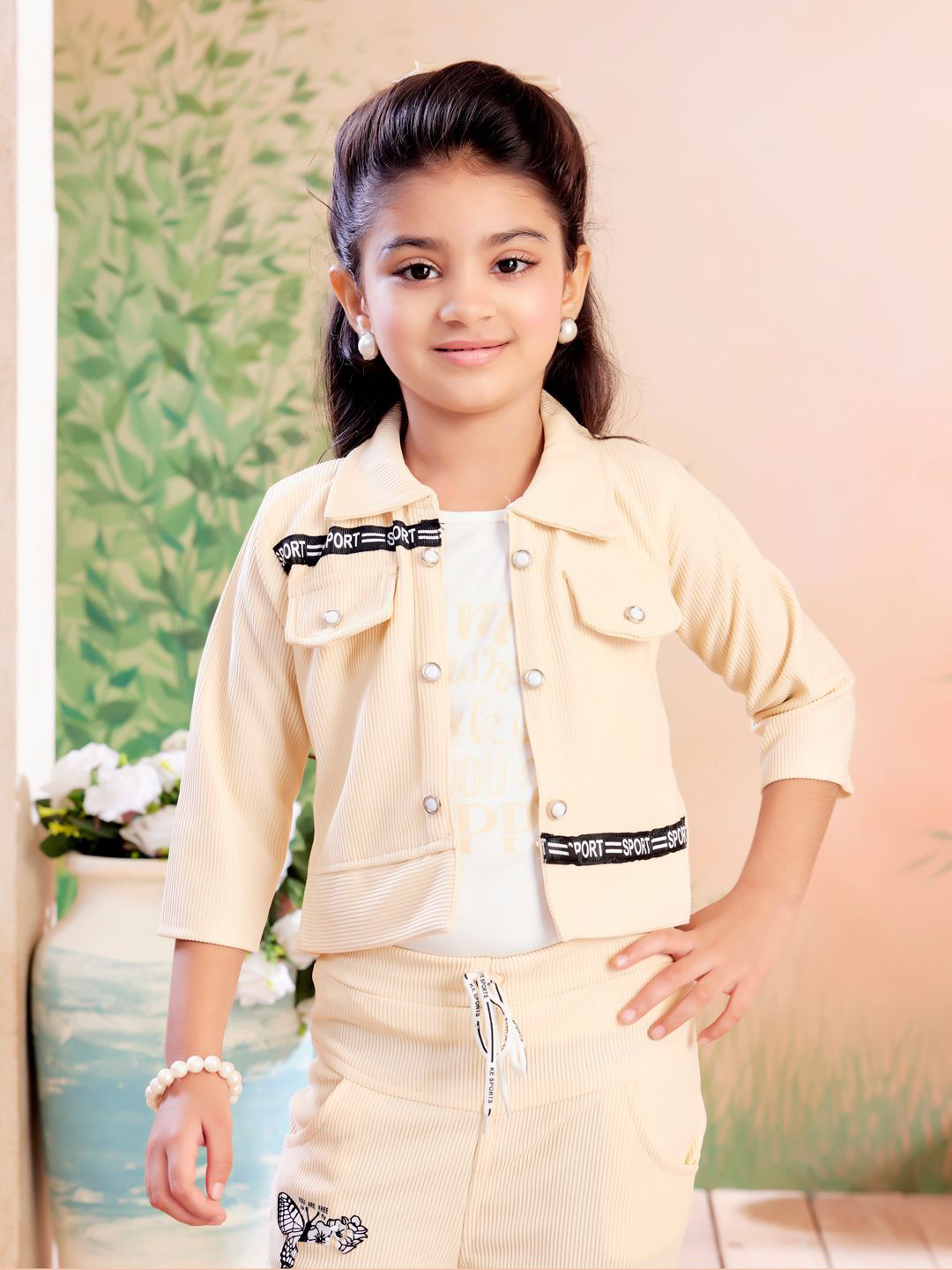 BAESD Girls Printed Round Neck T-Shirt With Capri & Jacket
