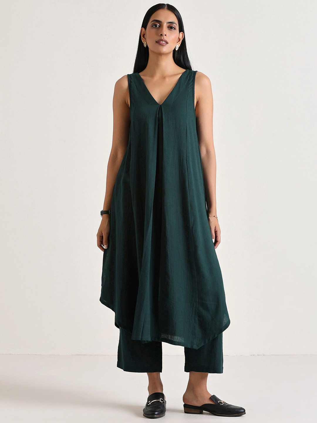 Anni Designer V-Neck A-Line Kurta With Trousers