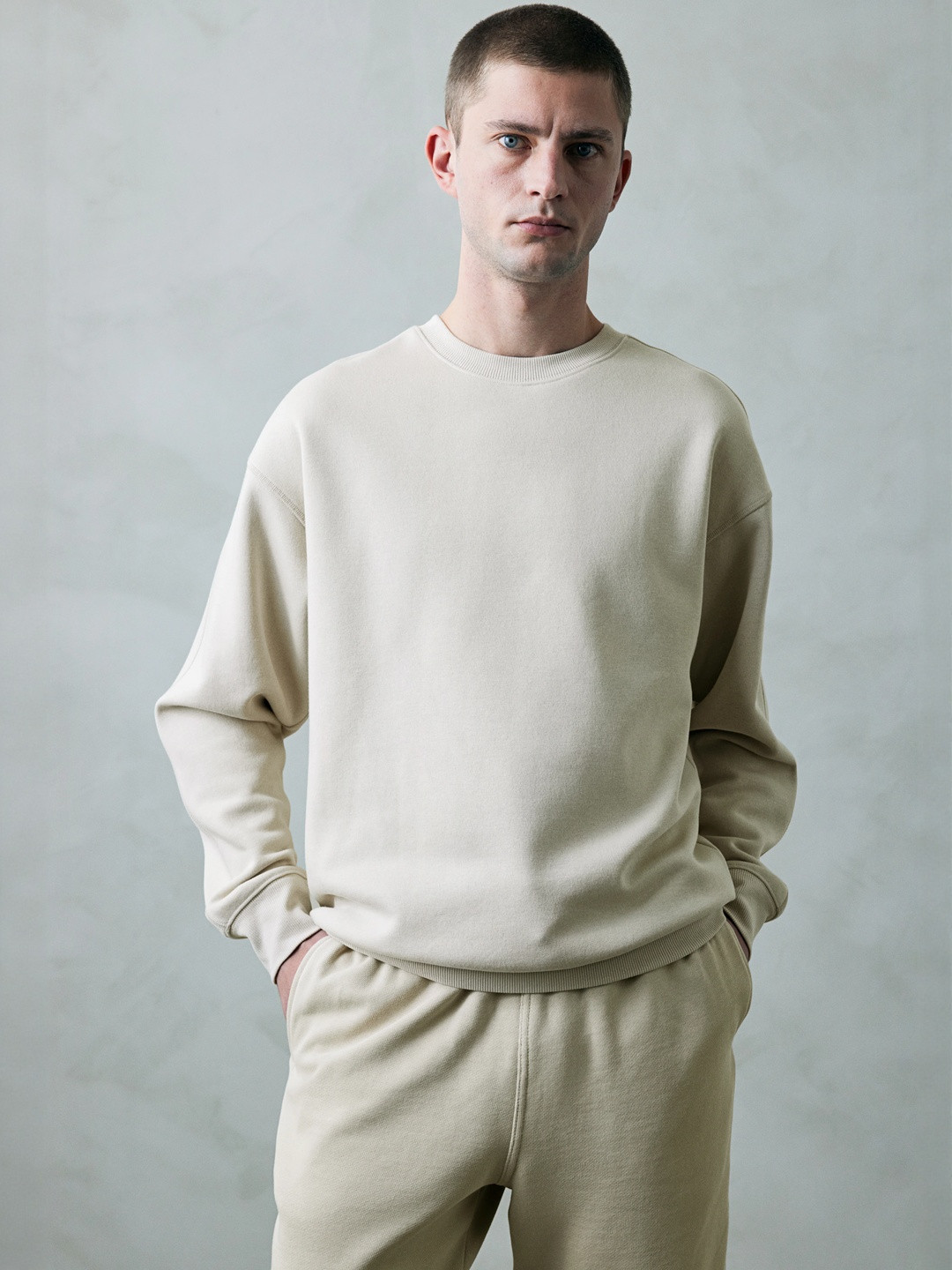 H&M Men  THERMOLITE Loose Fit Sweatshirt