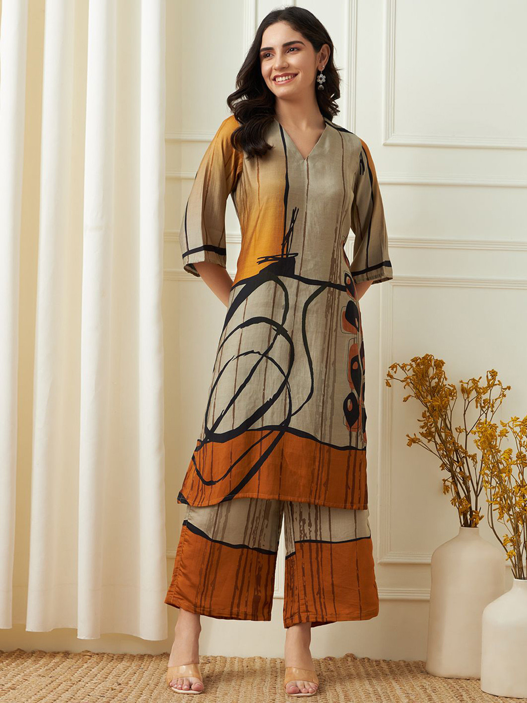 DAARI Women Abstract Printed Kurta with Palazzos