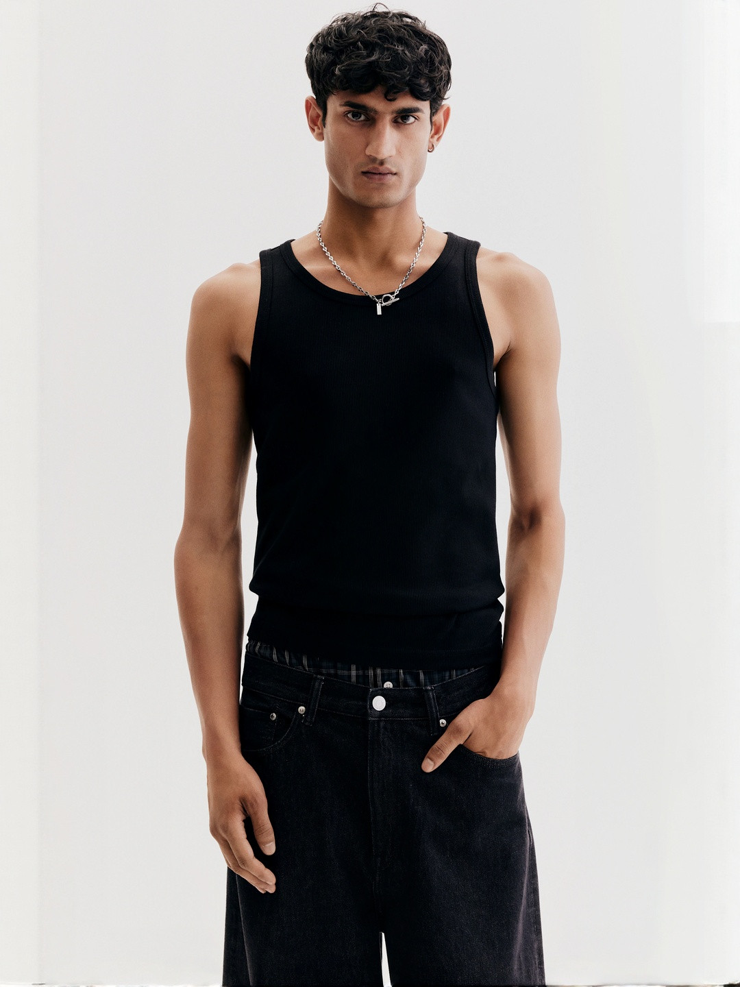 H&M Men Slim Fit Ribbed Vest Top