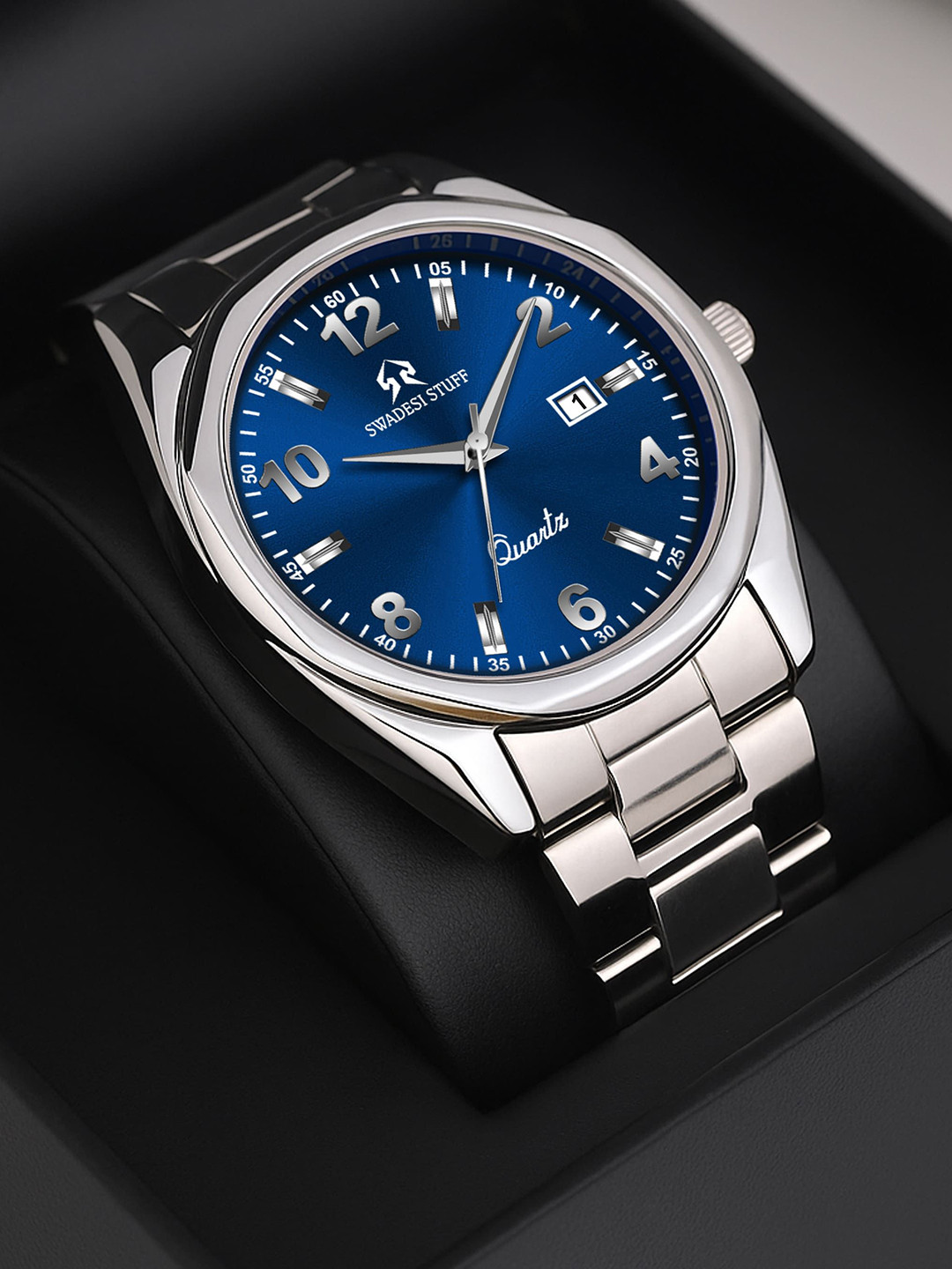 SWADESI STUFF Men Round Dial & Bracelet Style Straps Analogue Watch BOSS BLUE 81