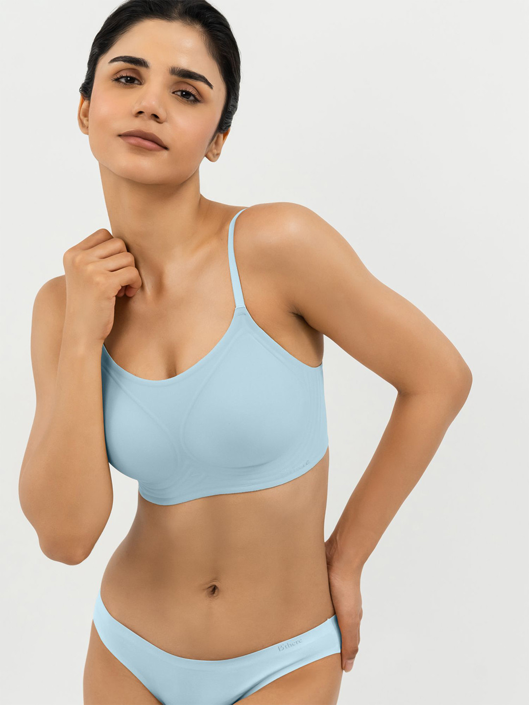 B'there Full Coverage Seamless Lightly Padded Camisole Bra