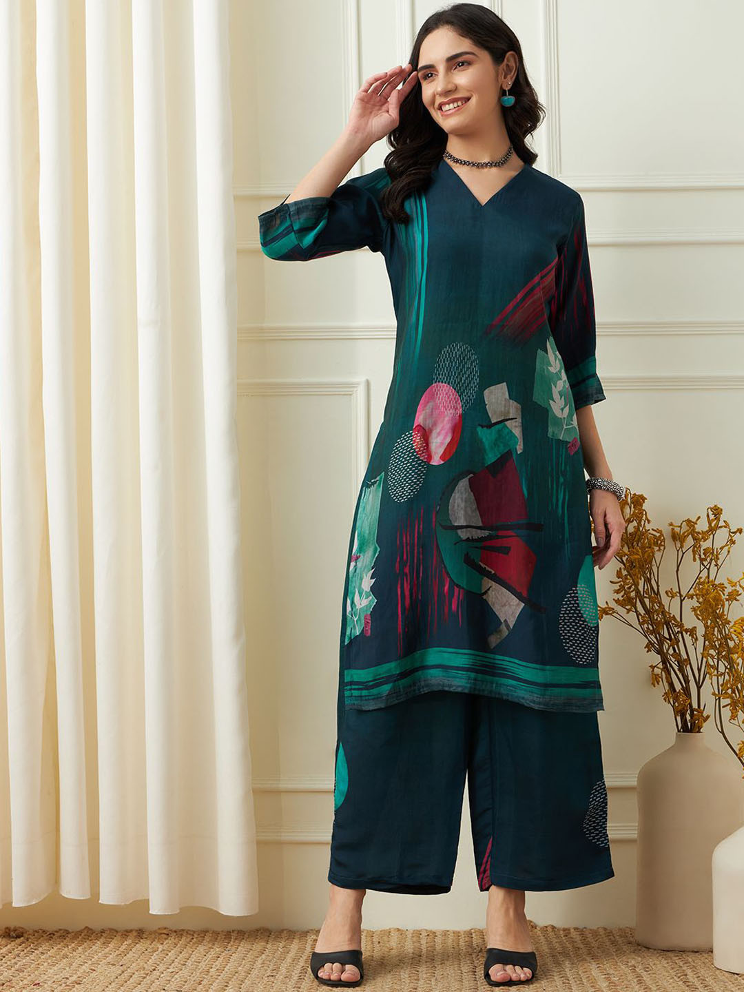 DAARI Women Abstract Printed Kurta with Palazzos