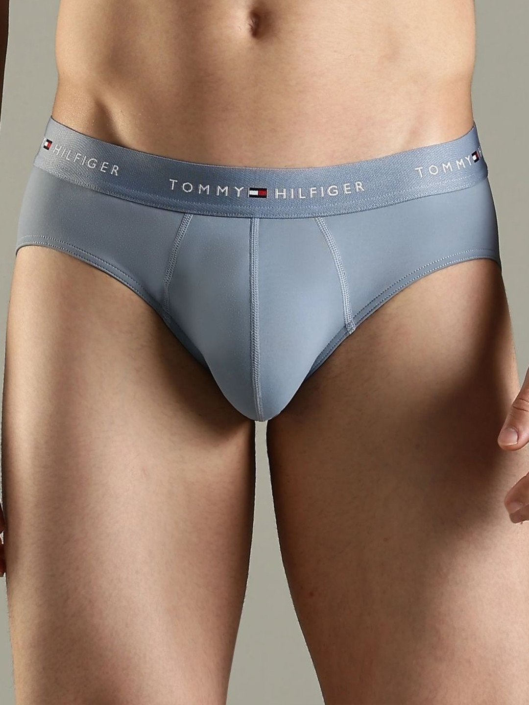 Tommy Hilfiger Low-Rise Breathable Basic Briefs F25HMUW032