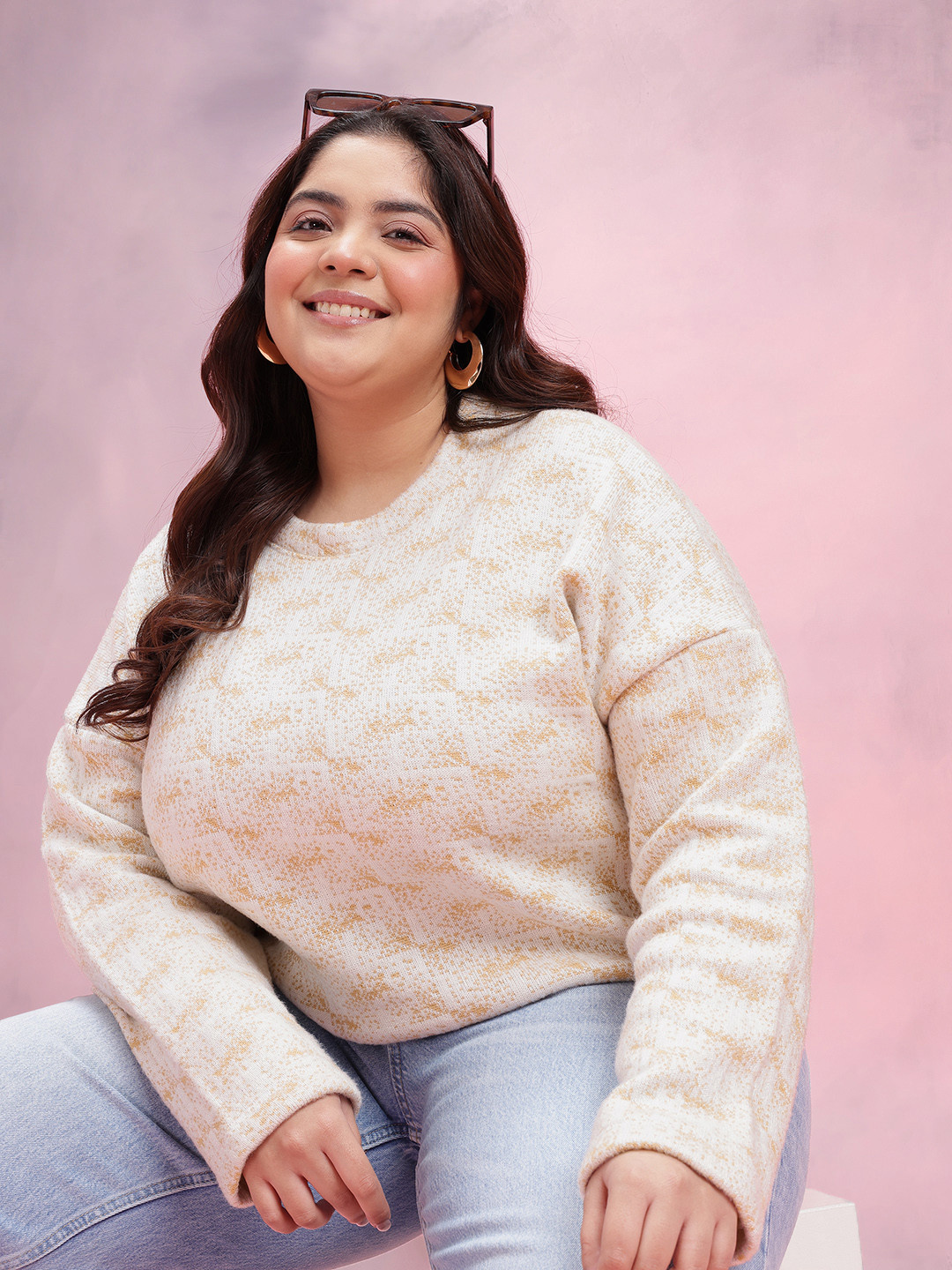 DressBerry Curve Abstract Self Design Pullover with Fuzzy Detail