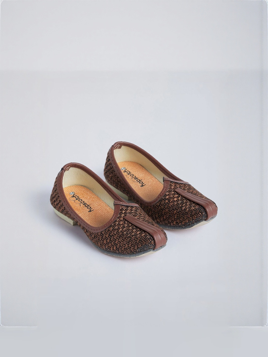Hopscotch Girls Self Design Braided Mojaris