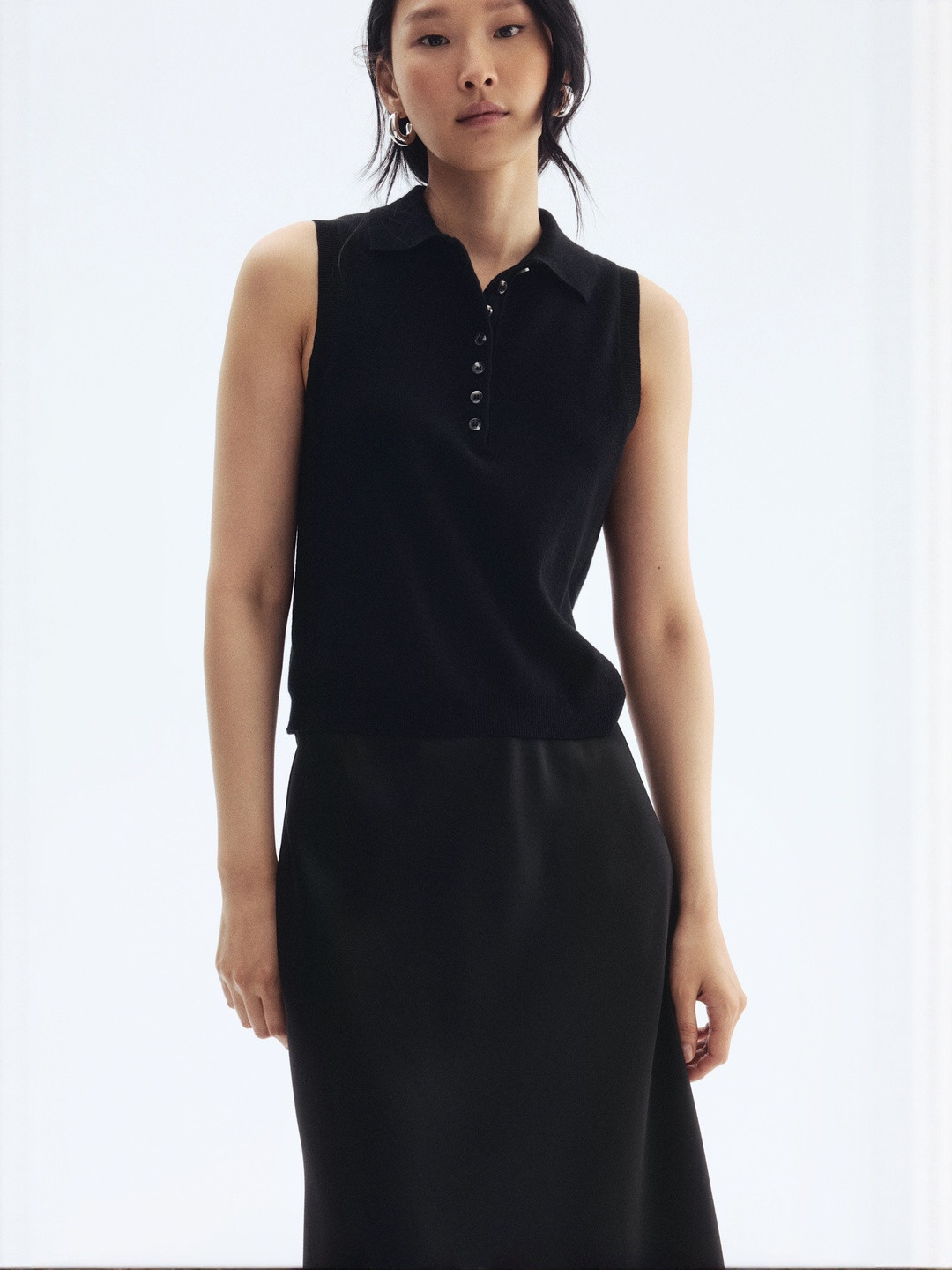 H&M Collared Sweater Vest