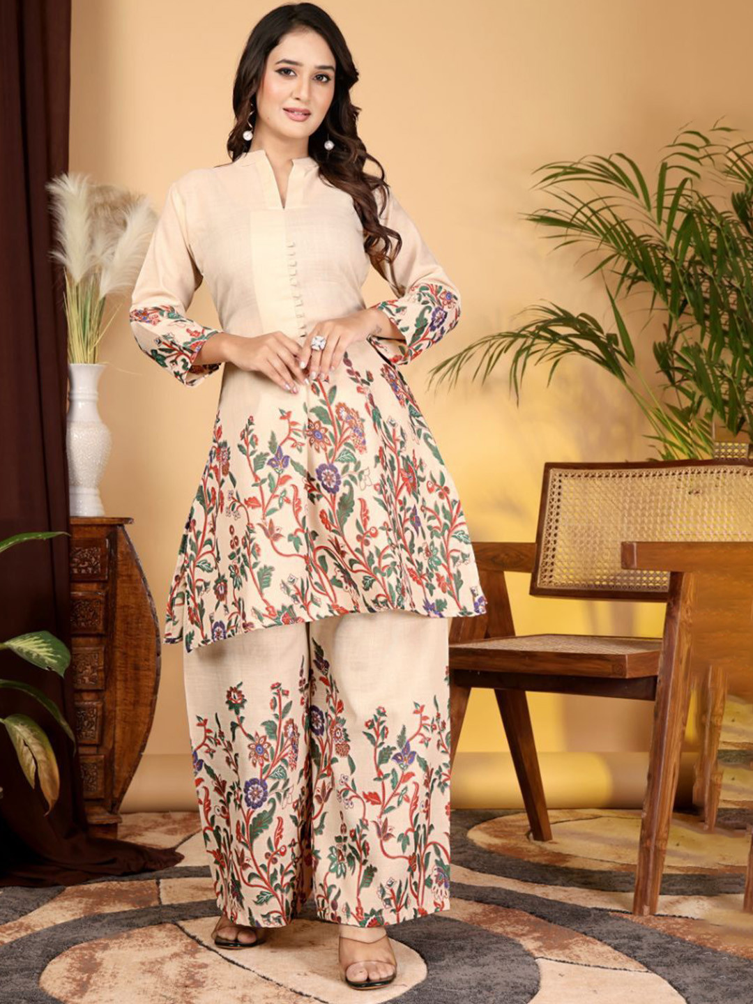SWORNY FASHION Women Floral Printed A-Line Kurta with Palazzos