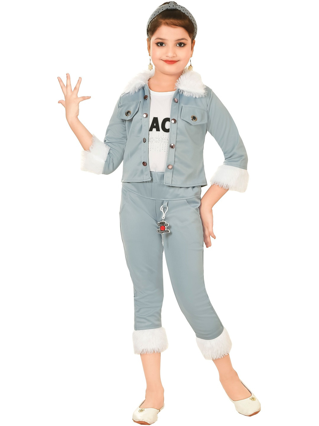 KJD Girls Printed Top with Capris And Jacket