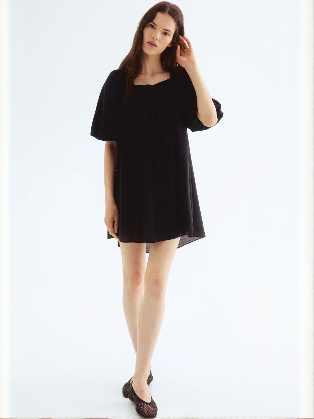H&M Balloon-Sleeved Tunic Dress