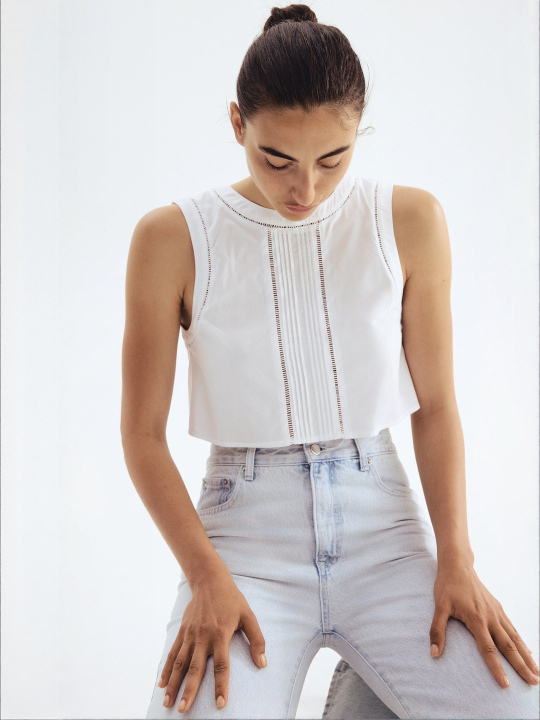 H&M Sleeveless Tie-Detail Blouse