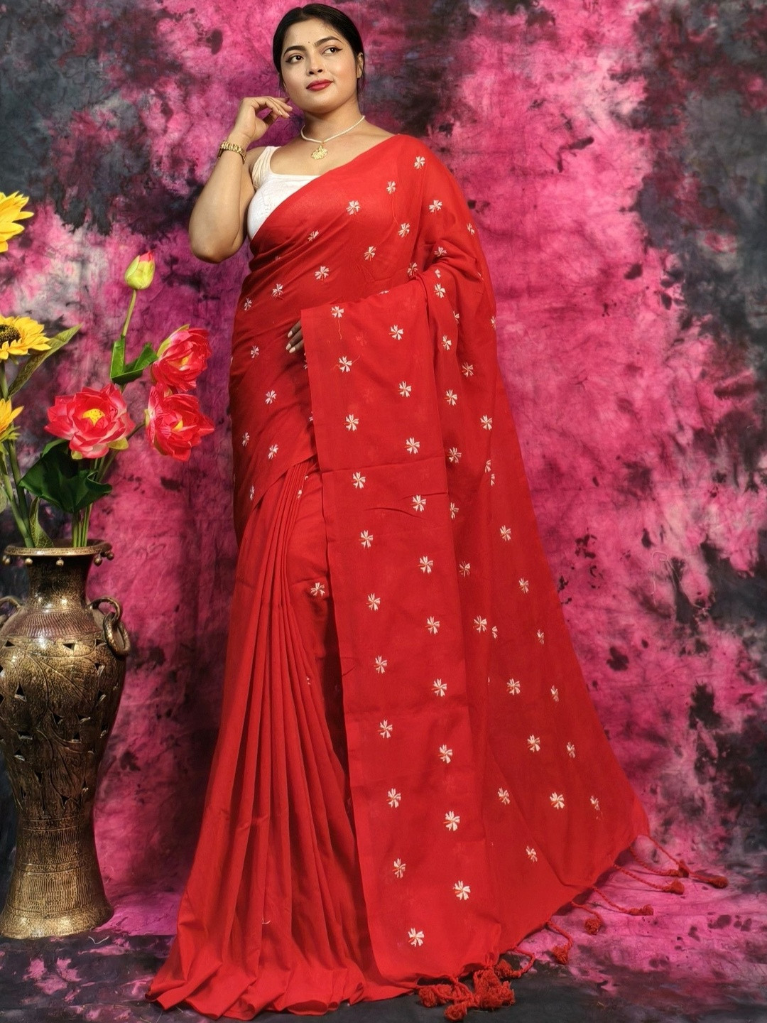 RIDDHIMAN FASHION Floral Embroidered Art Silk Paithani Saree