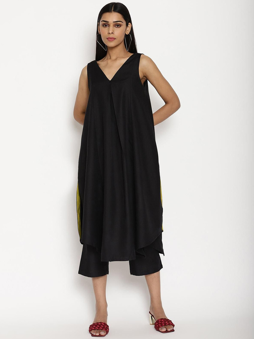 Anni Designer V-Neck A-Line Kurta With Trousers
