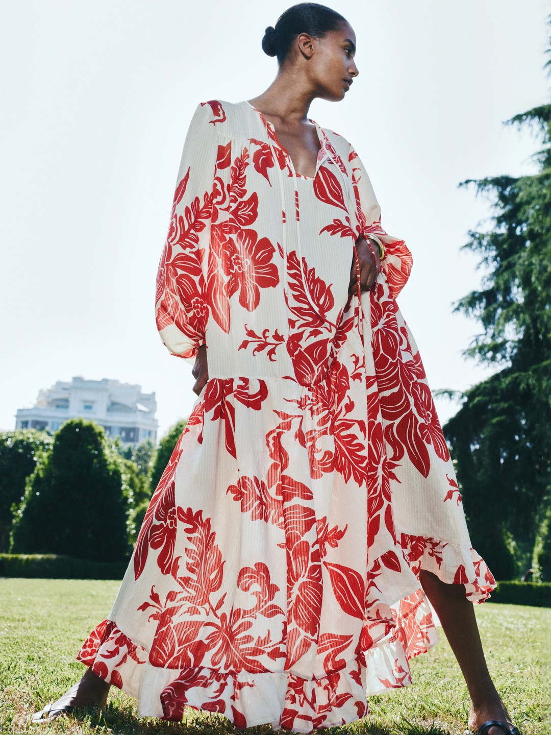 H&M Voluminous Dress