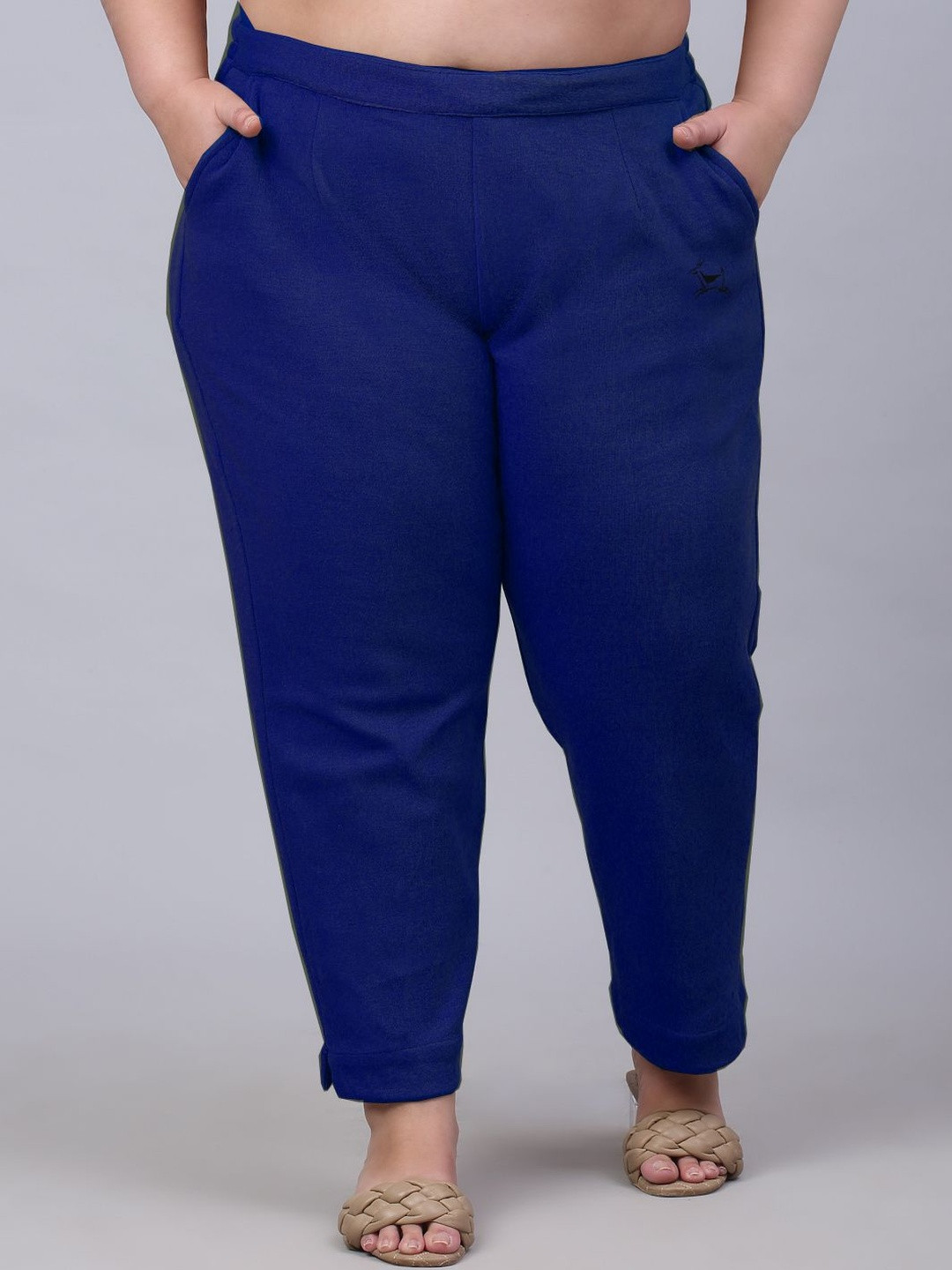 Trend Level Women Blue Solid Relaxed Pleated Trousers
