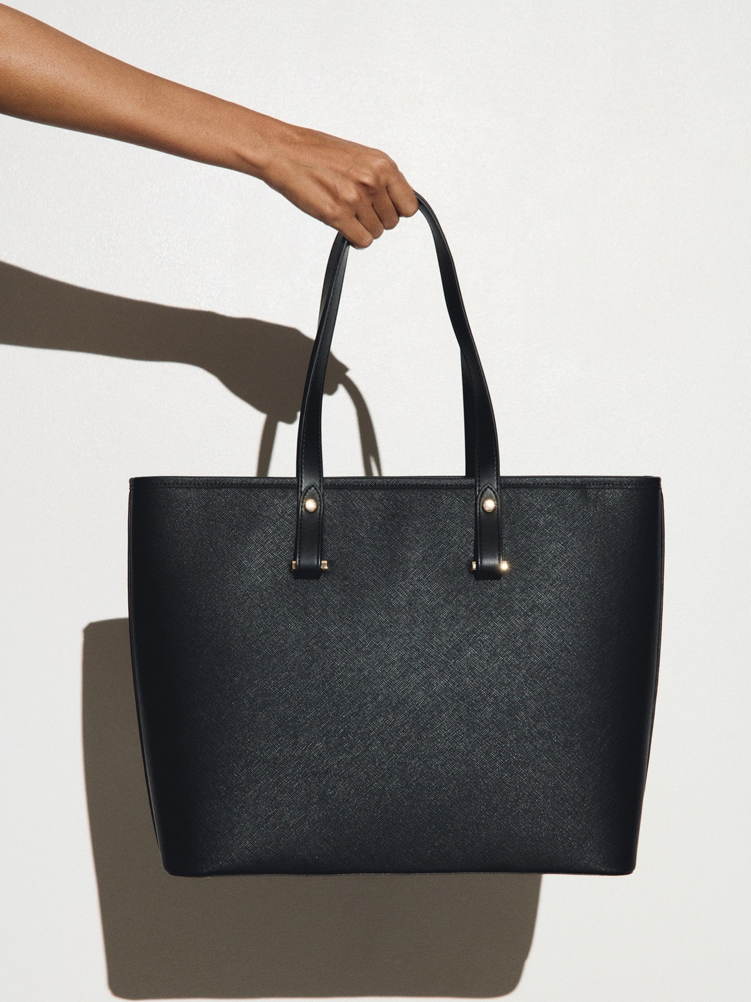 H&M Women Black Imitation Leather Shopper