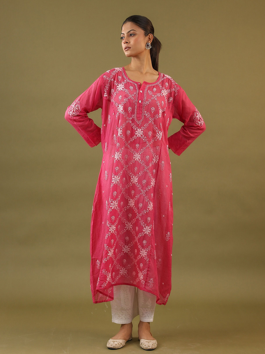 Janaki Apparels Floral Embroidered A-Line Chikankari Cotton Kurta