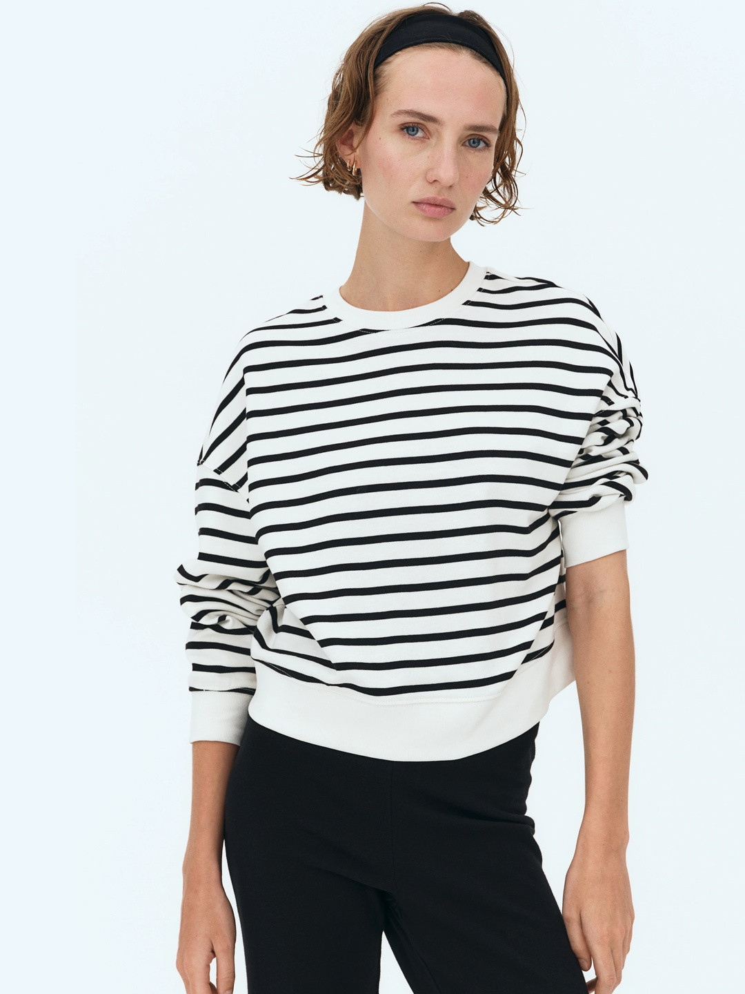 H&M Dropped-Shoulder Sweatshirt