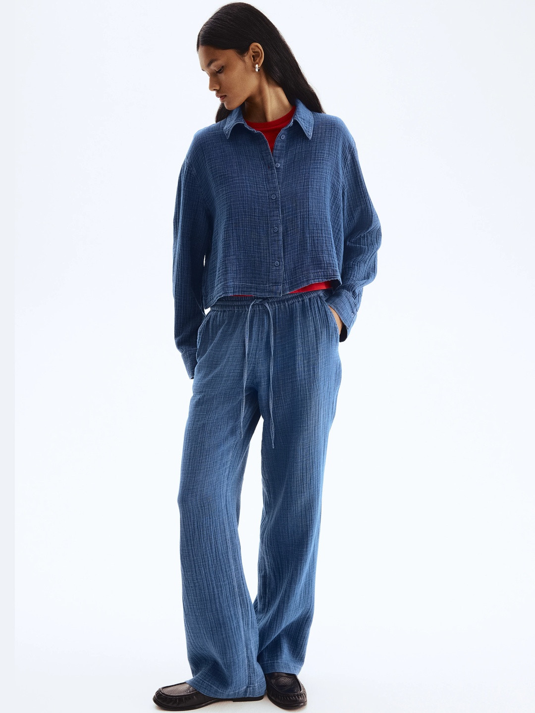 H&M Women Blue Solid Crinkled Muslin Casual Shirt