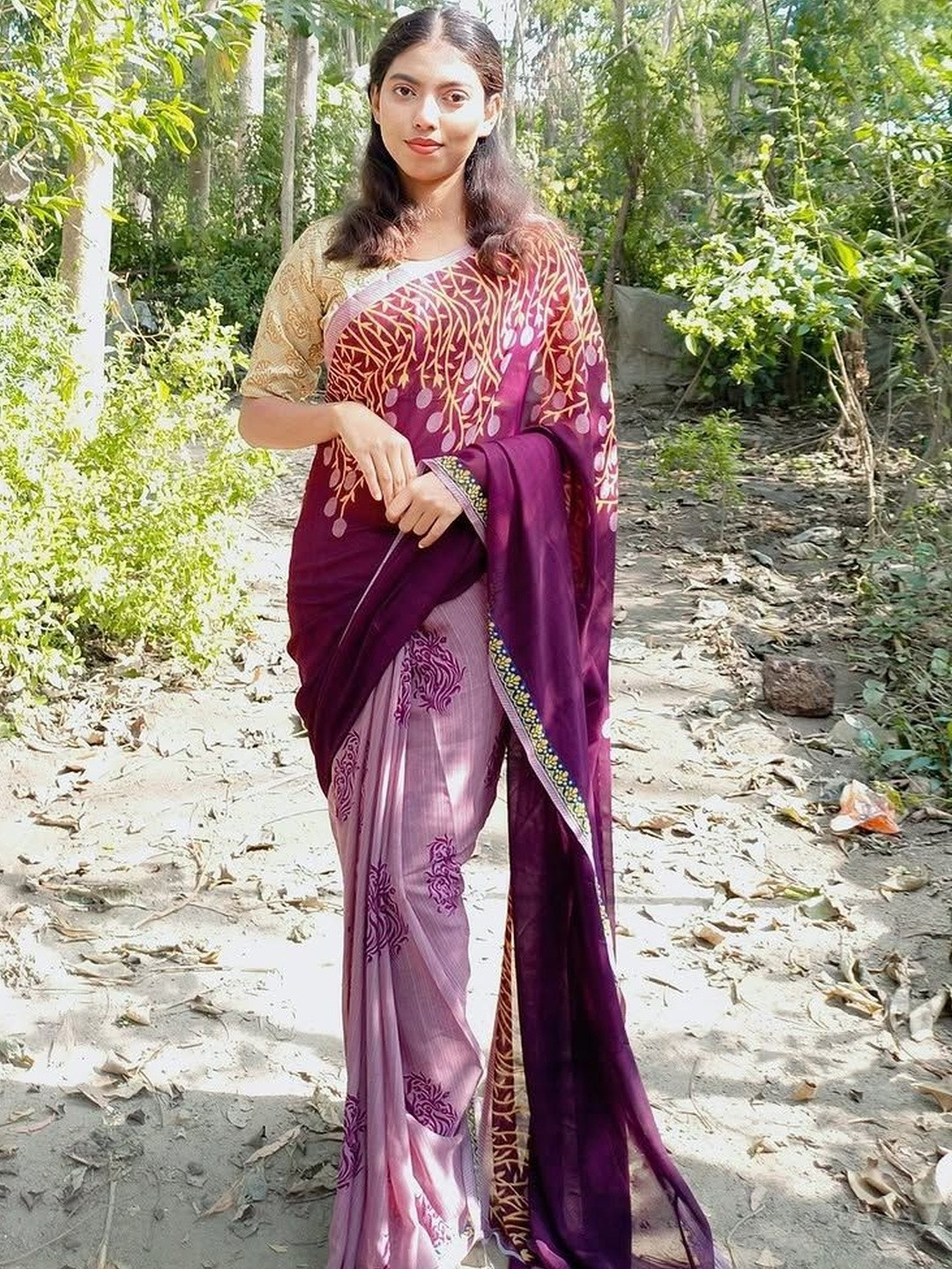 Moda Rapido Women Purple Floral Print Daily Wear Georgette Saree