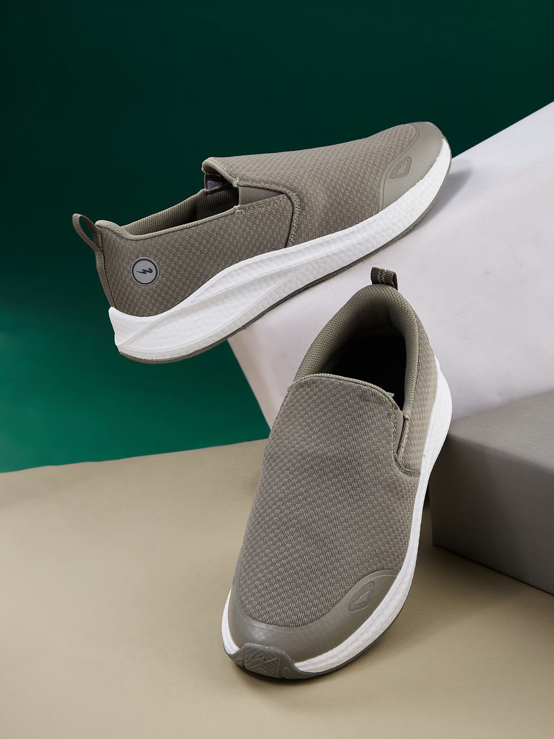 Campus CIAN Men Mesh Non-Marking Walking Shoes