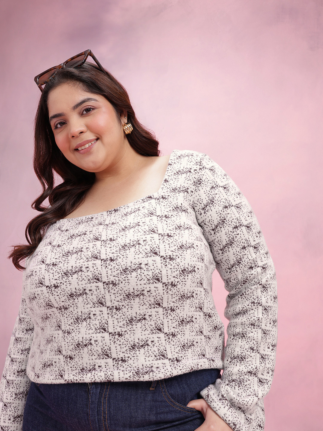 DressBerry Curve Plus Size Scoop Neck Pullover