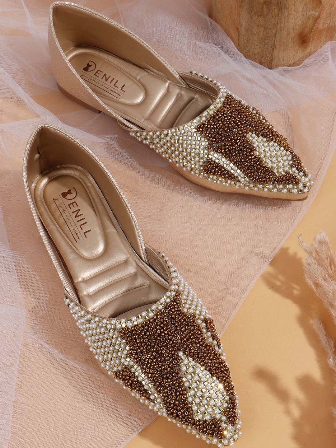 Denill Women Sparkling Beads Embellished Pointed Toe Mojaris