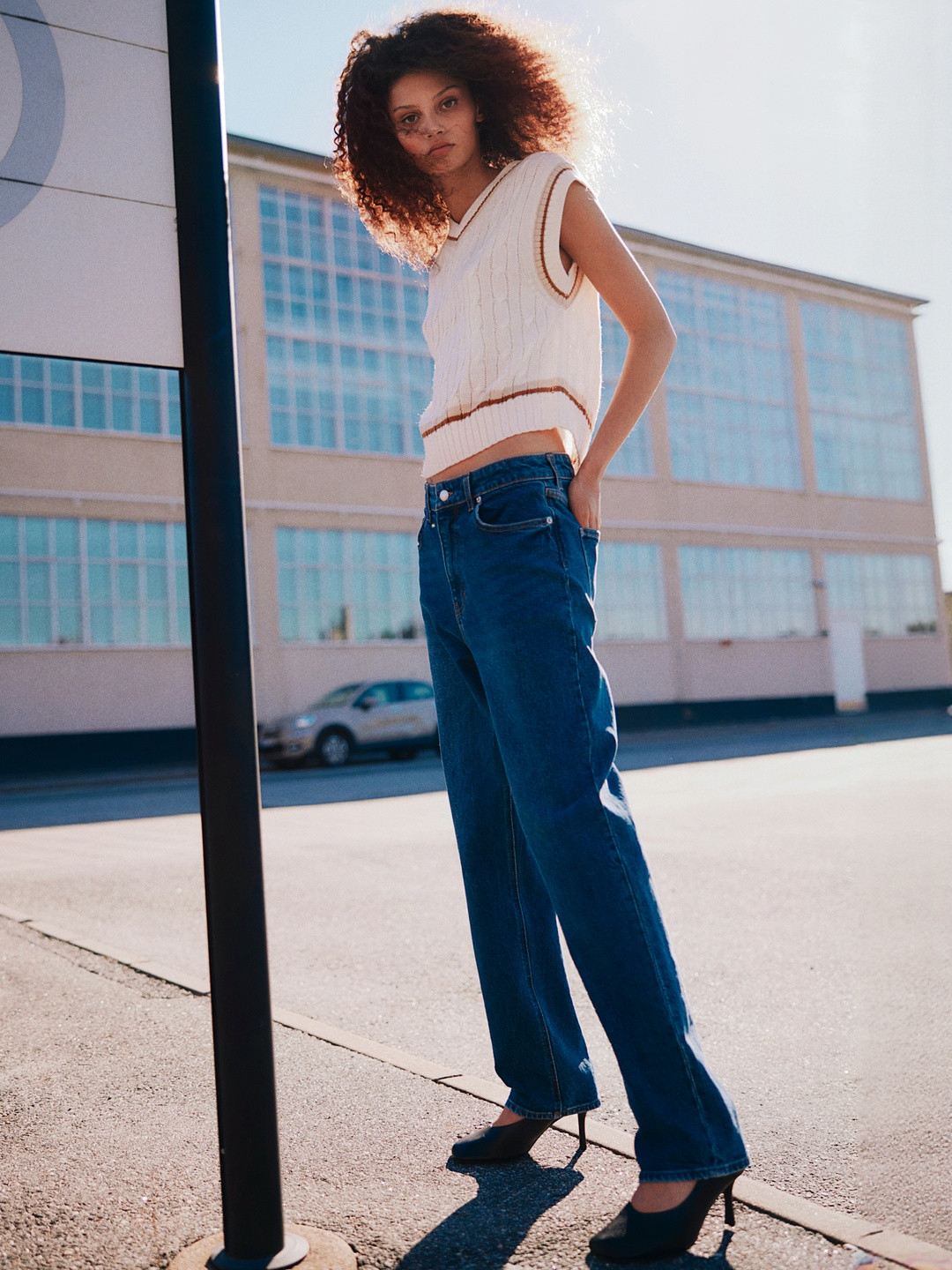 H&M High Rise Tapered Jeans