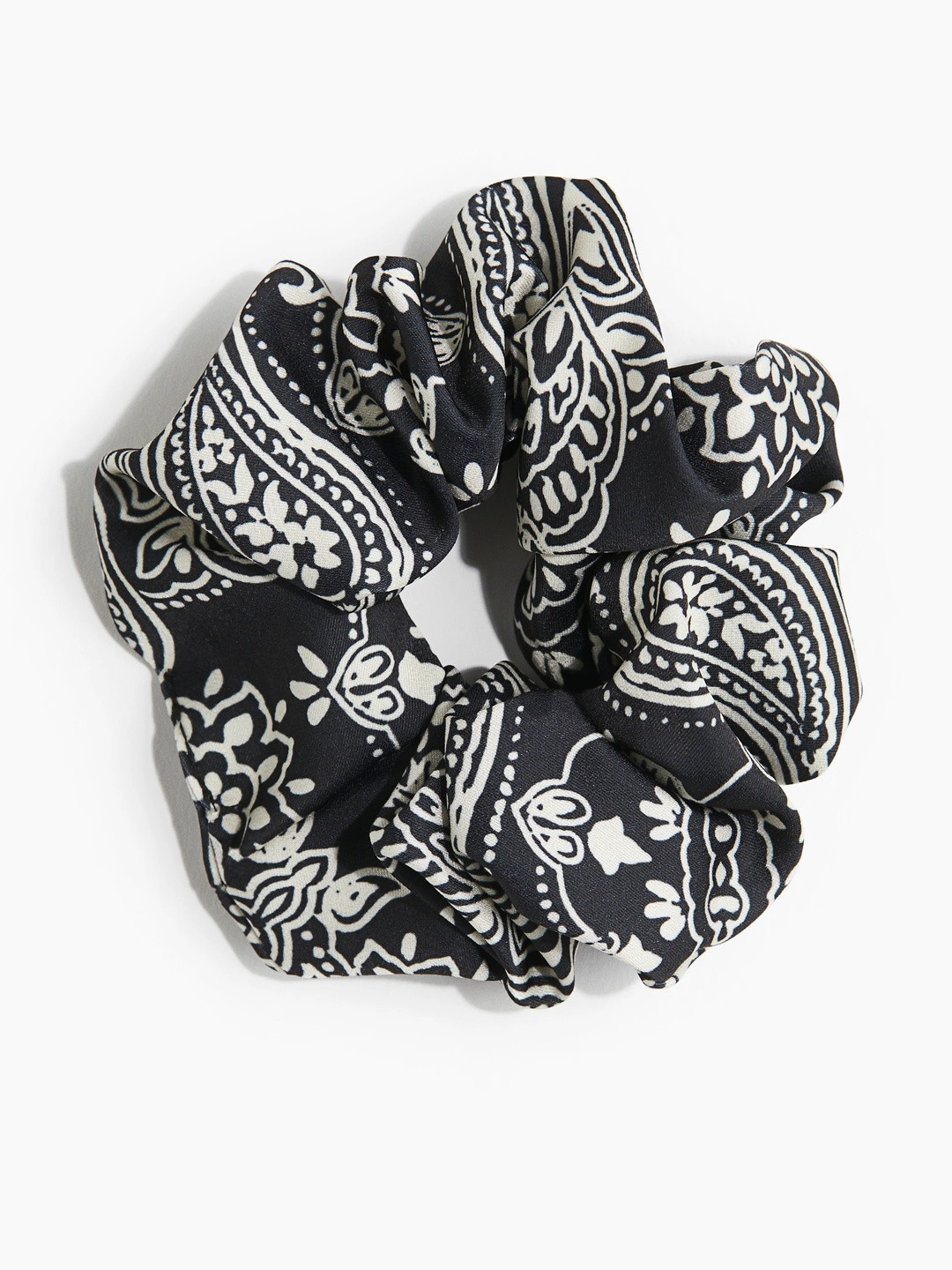 H&M Women Large Scrunchie
