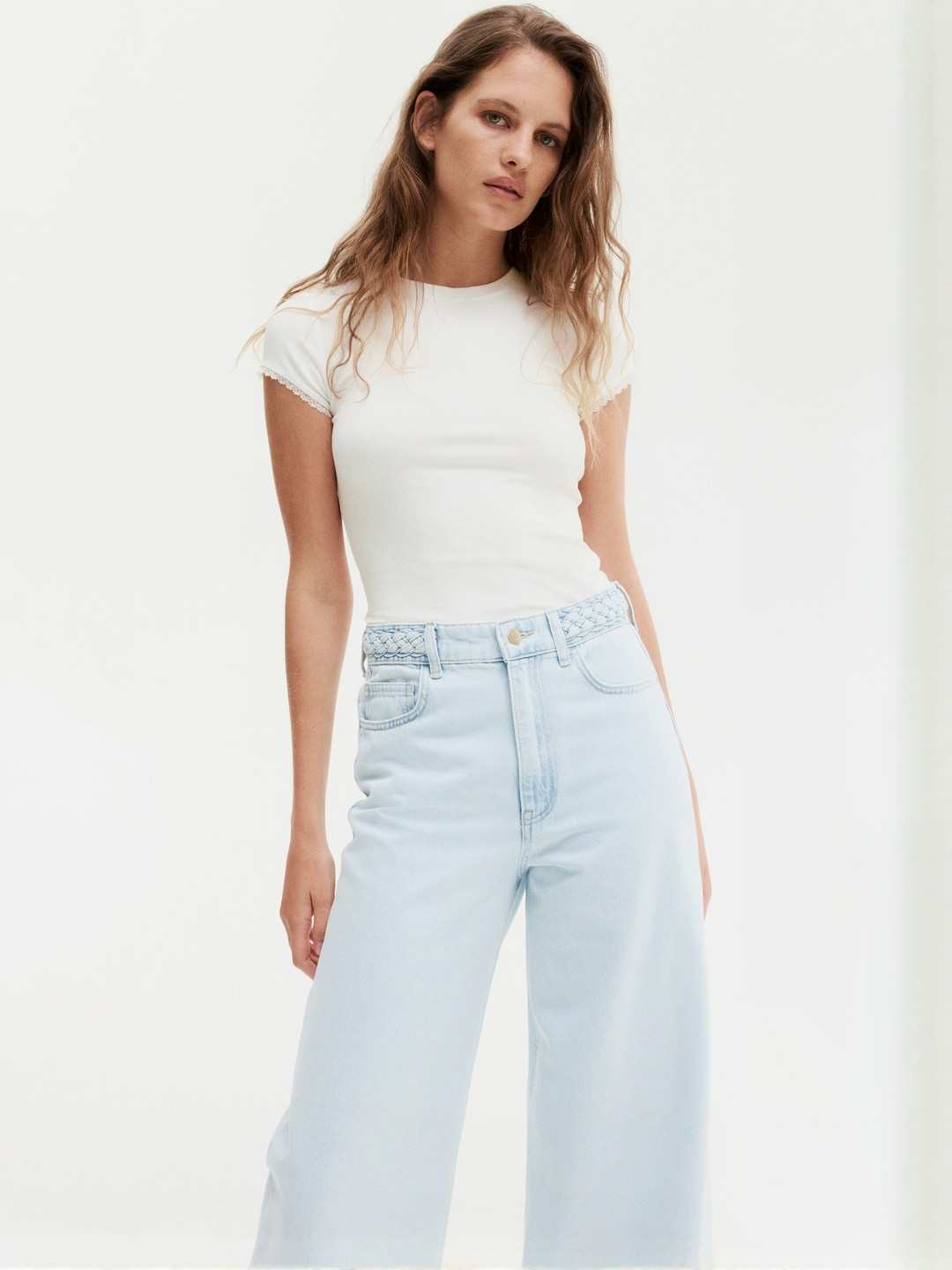 H&M Lace-Trimmed Ribbed T-shirt