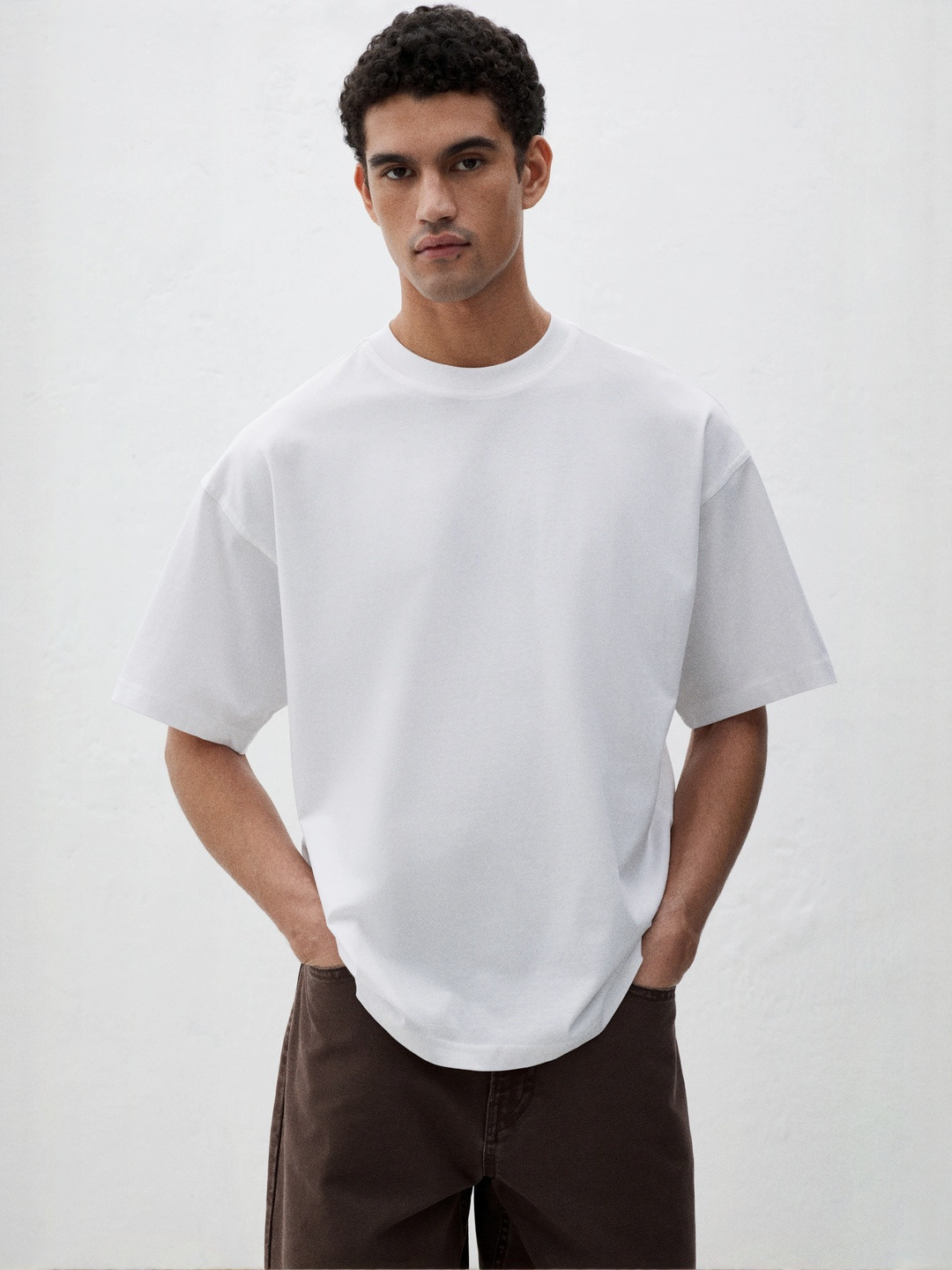 H&M Men White Oversized Fit Cotton T-shirt
