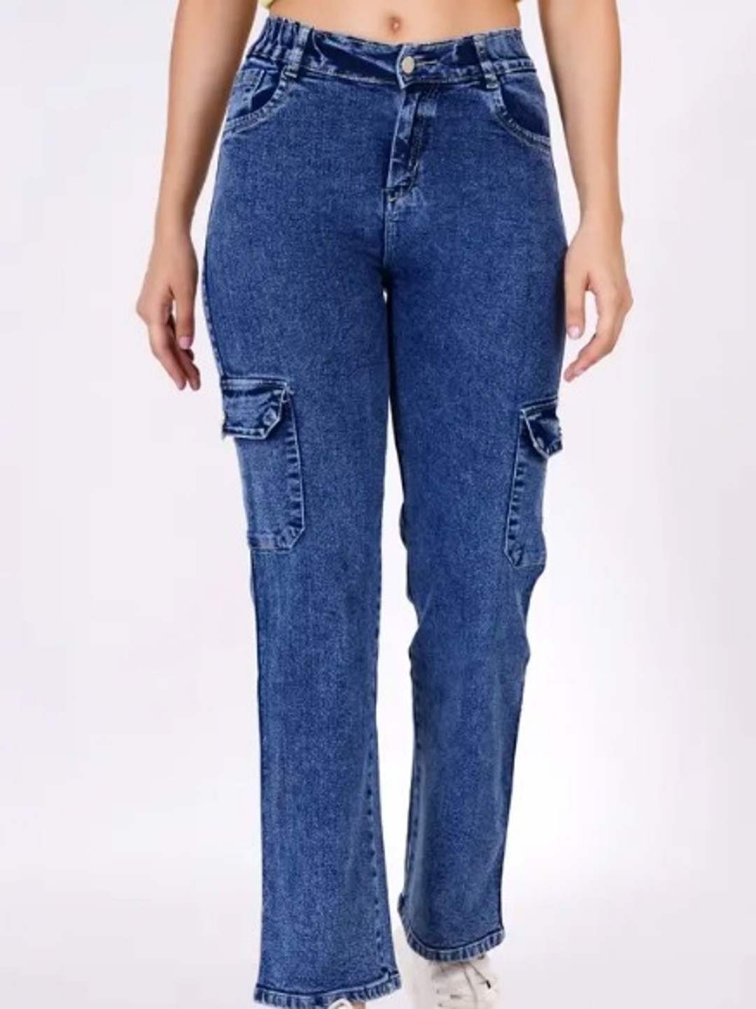 TAANI Women Relaxed Fit Mid-Rise Light Fade Stretchable Cargo Jeans