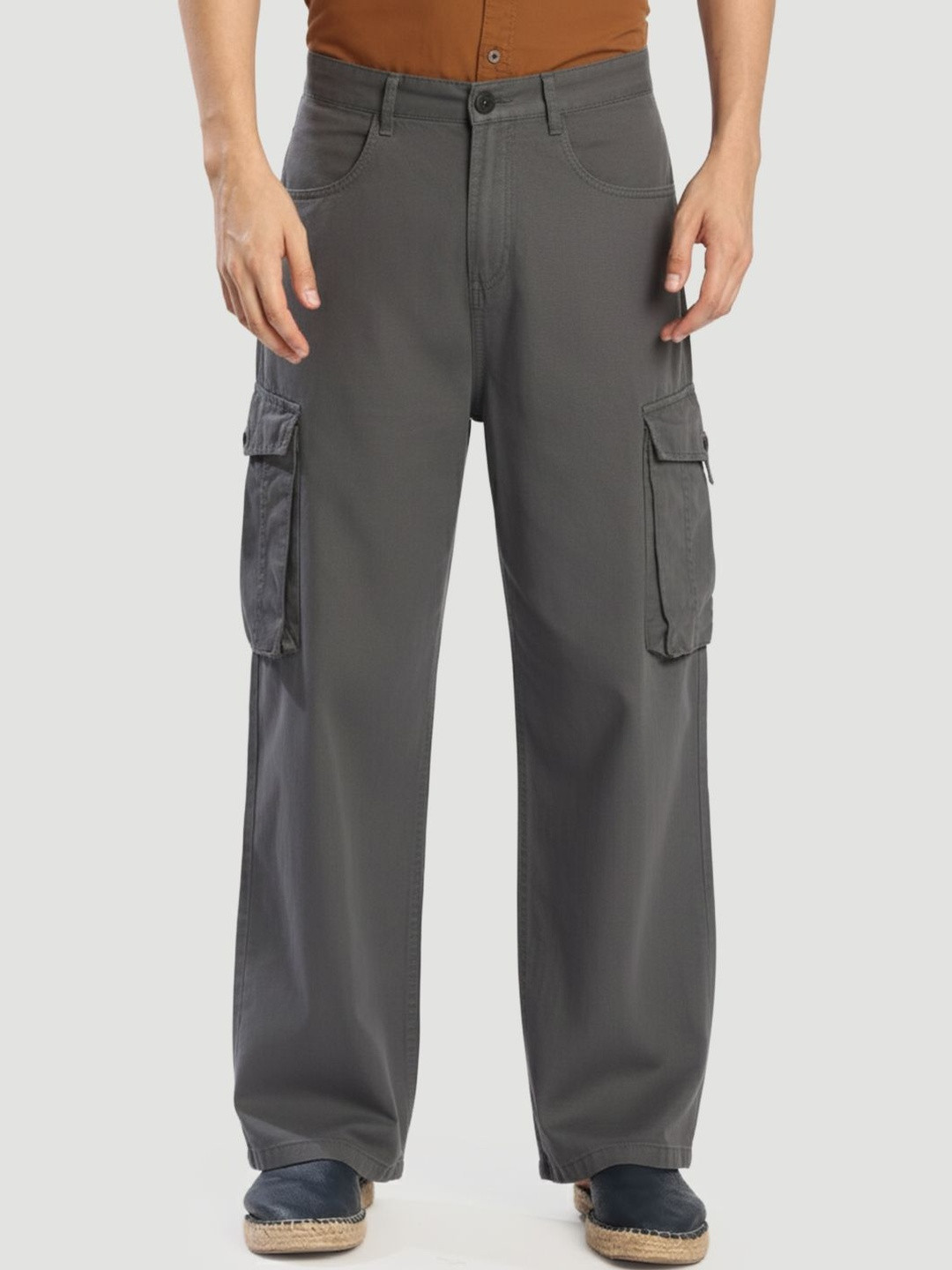 Roadster Men Grey Solid Baggy Fit Cargos Trousers