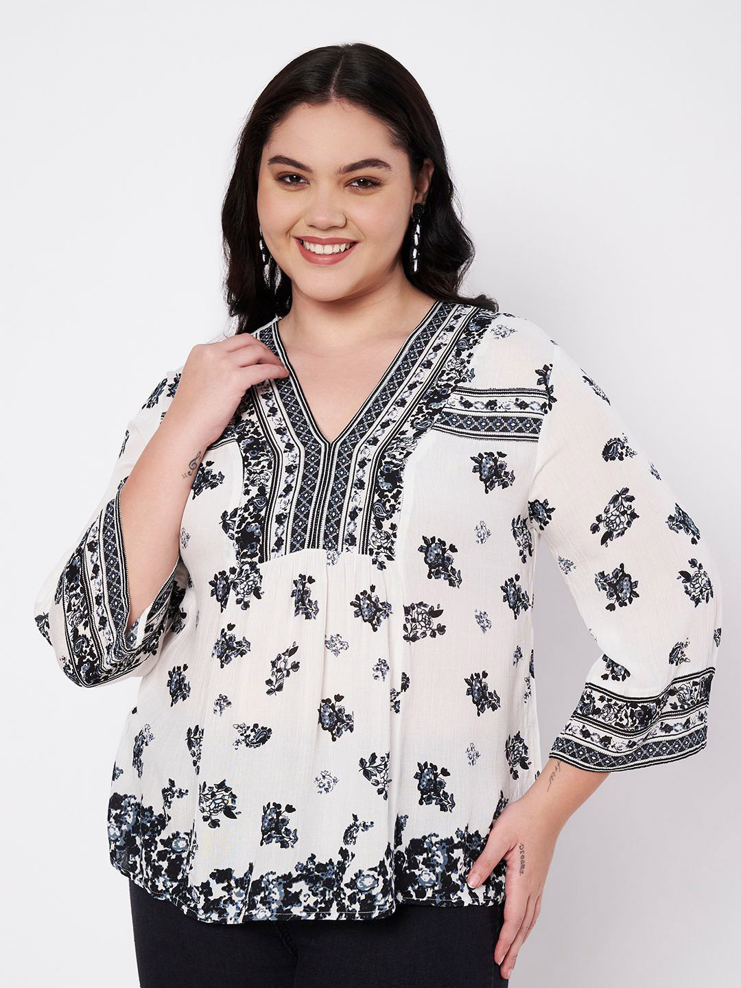 VELDRESS Women Plus Size Ethnic Motifs Printed V-Neck Fit and Flare Top