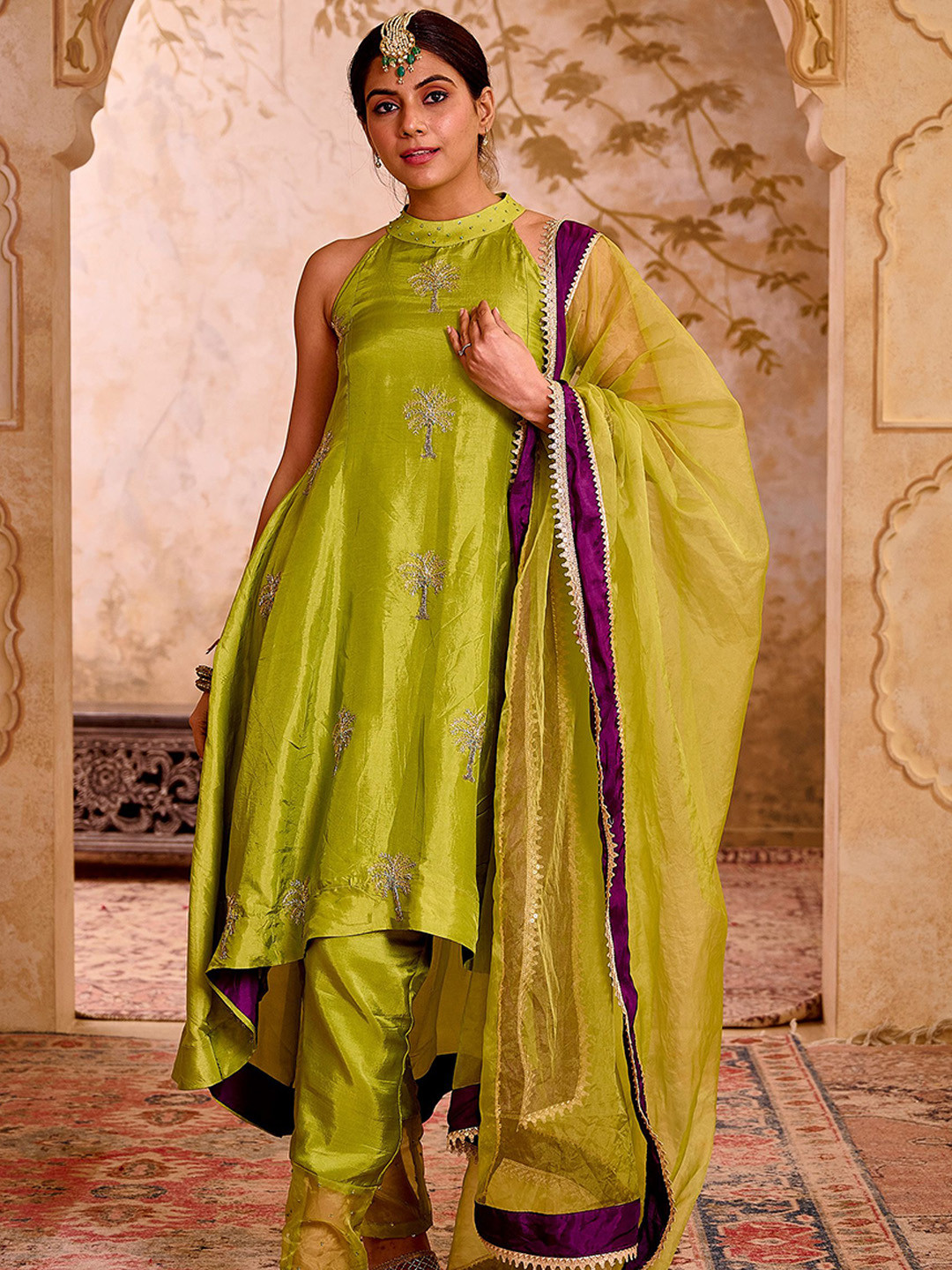 Pearls and Pastels Women Embroidered Regular Thread Work Kurta with Trousers & Dupatta