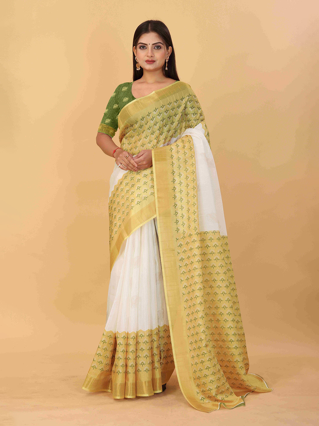 STAVA CREATION Ajrak Print Saree with Blouse Piece