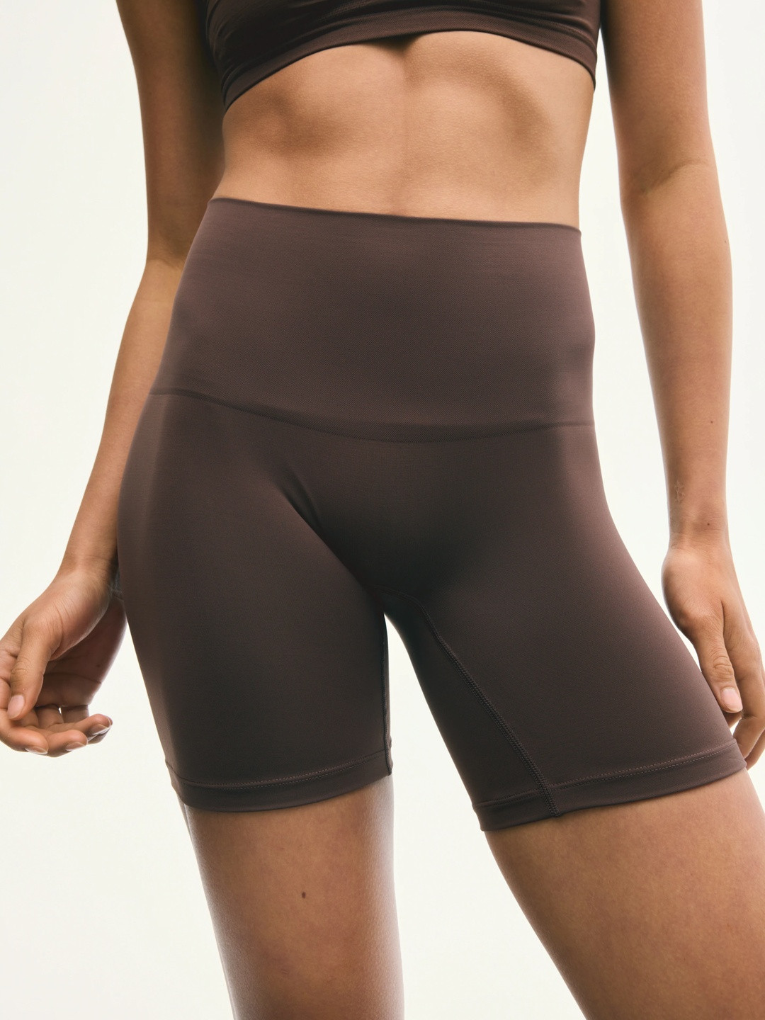 H&M Seamless Light Shape Bikers