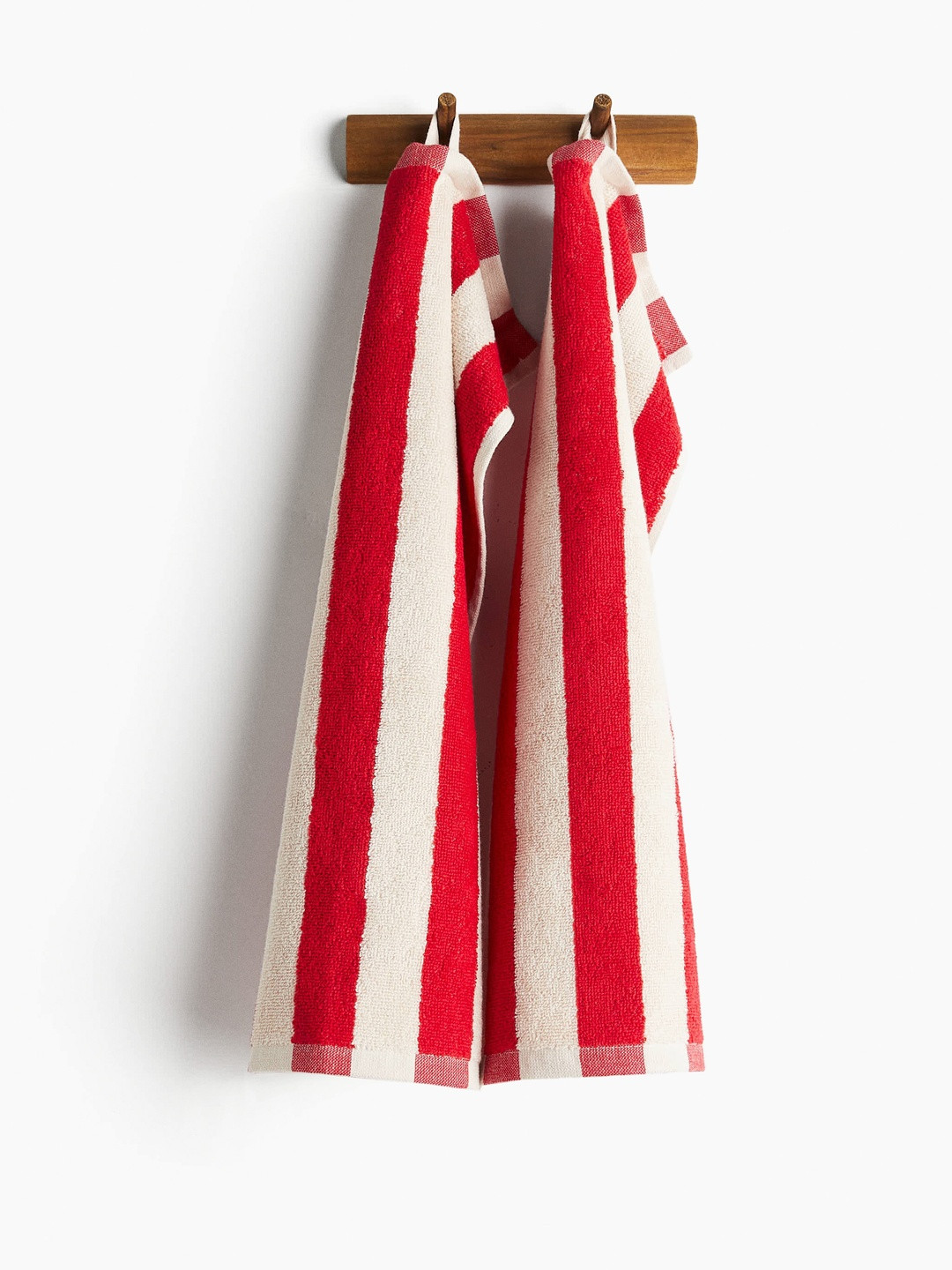 H&M Red 2 Pack Cotton Terry Guest Towels