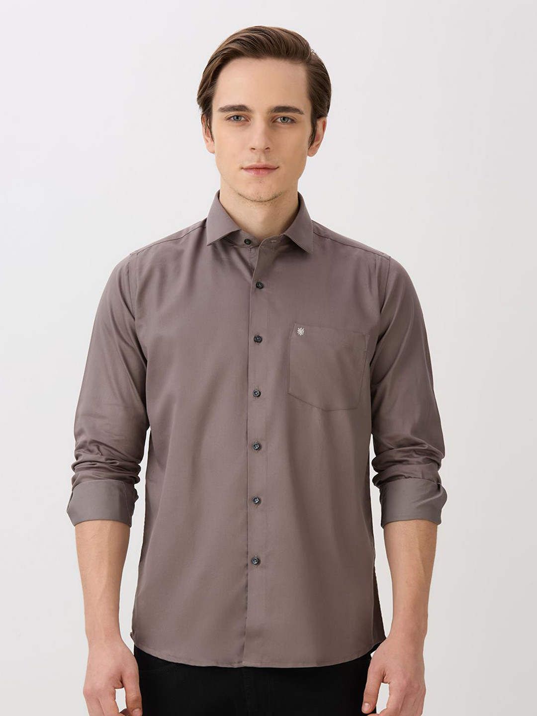 John Philips Solid Spread Collar Pure Cotton Regular Fit Shirt