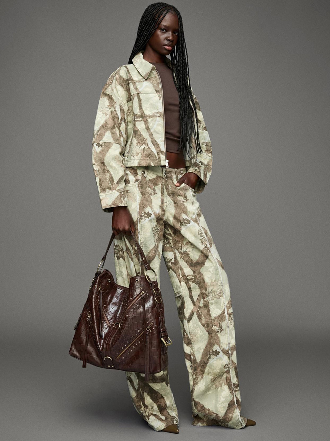 Bershka Camouflage Printed Spread Collar Crop Cotton Puffer Jacket