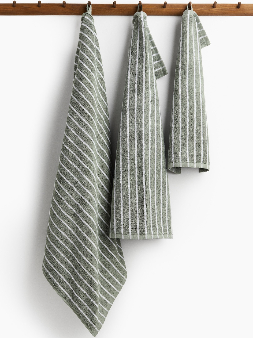 H&M Green Striped Bath Towel