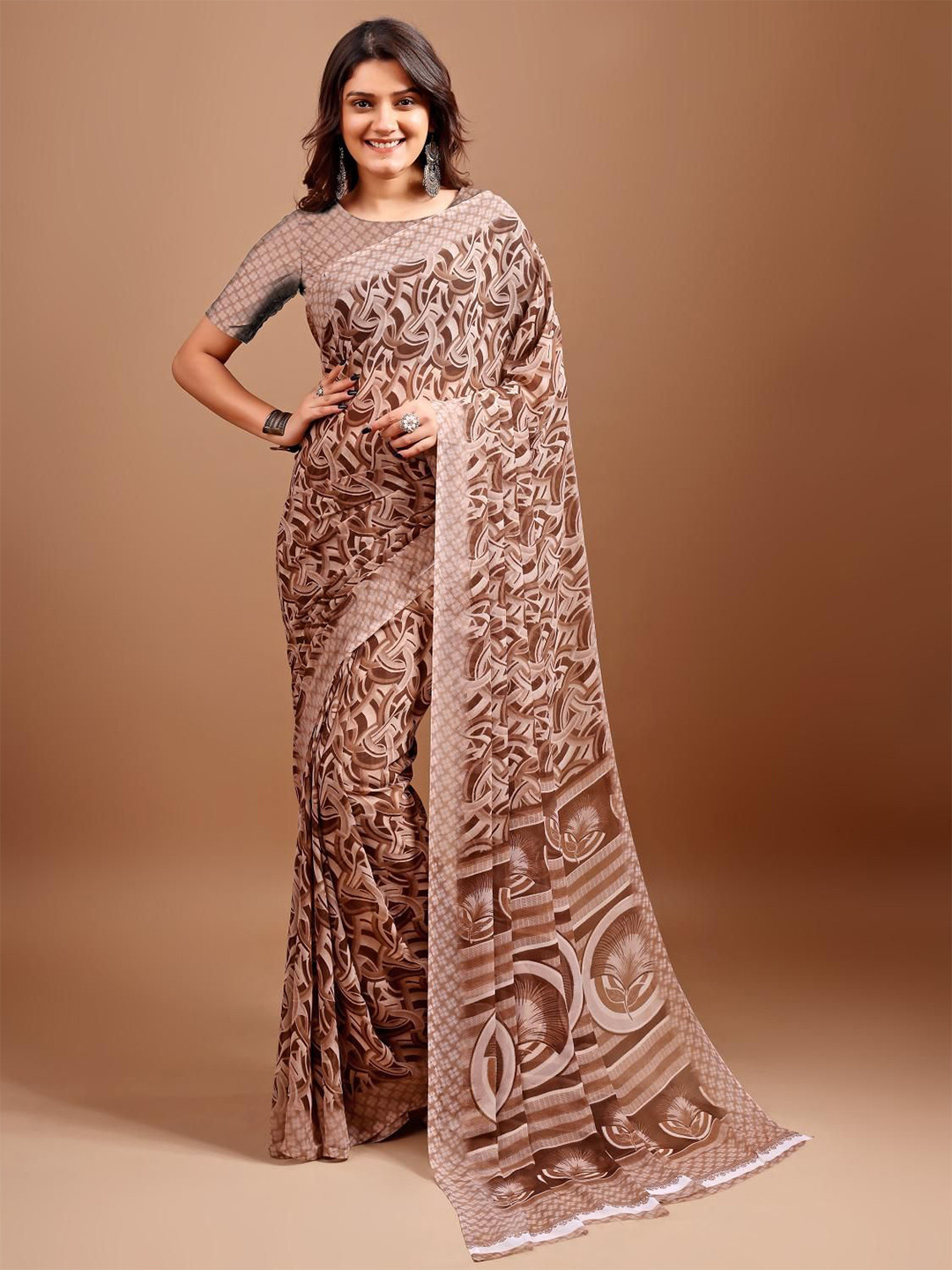 Leelavati Abstract Printed Saree With Blouse Piece