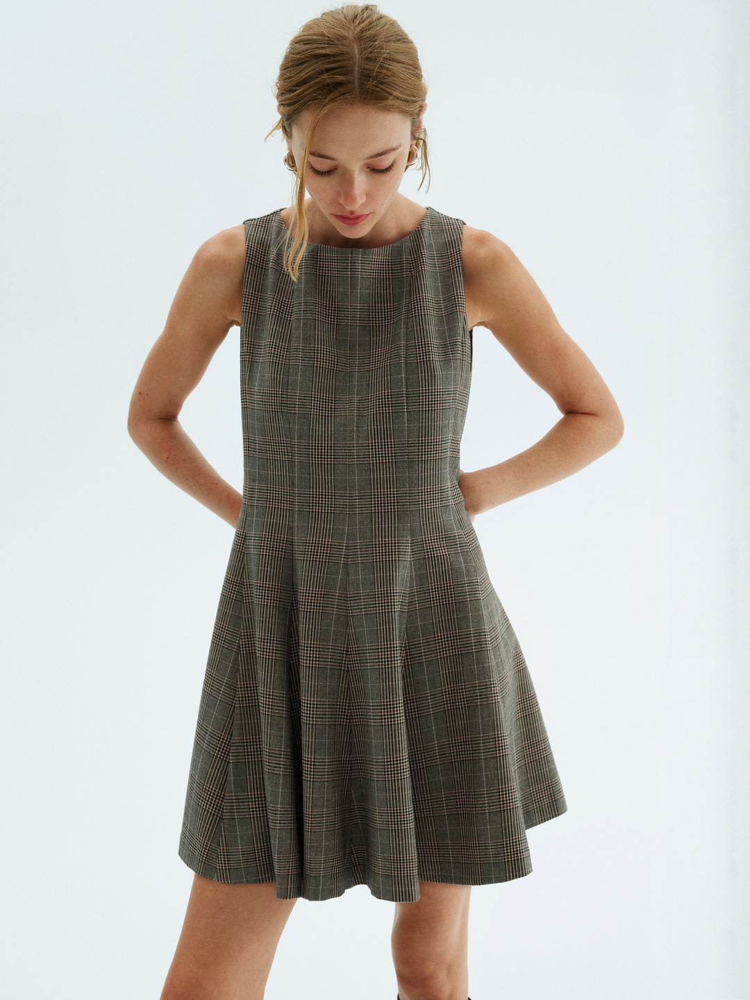 H&M Women Checked Gathered or Pleated Flared-Skirt Fit and Flare Dress