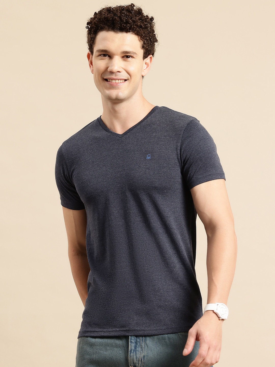 United Colors of Benetton Heathered Effect V-Neck Regular Fit T-shirt