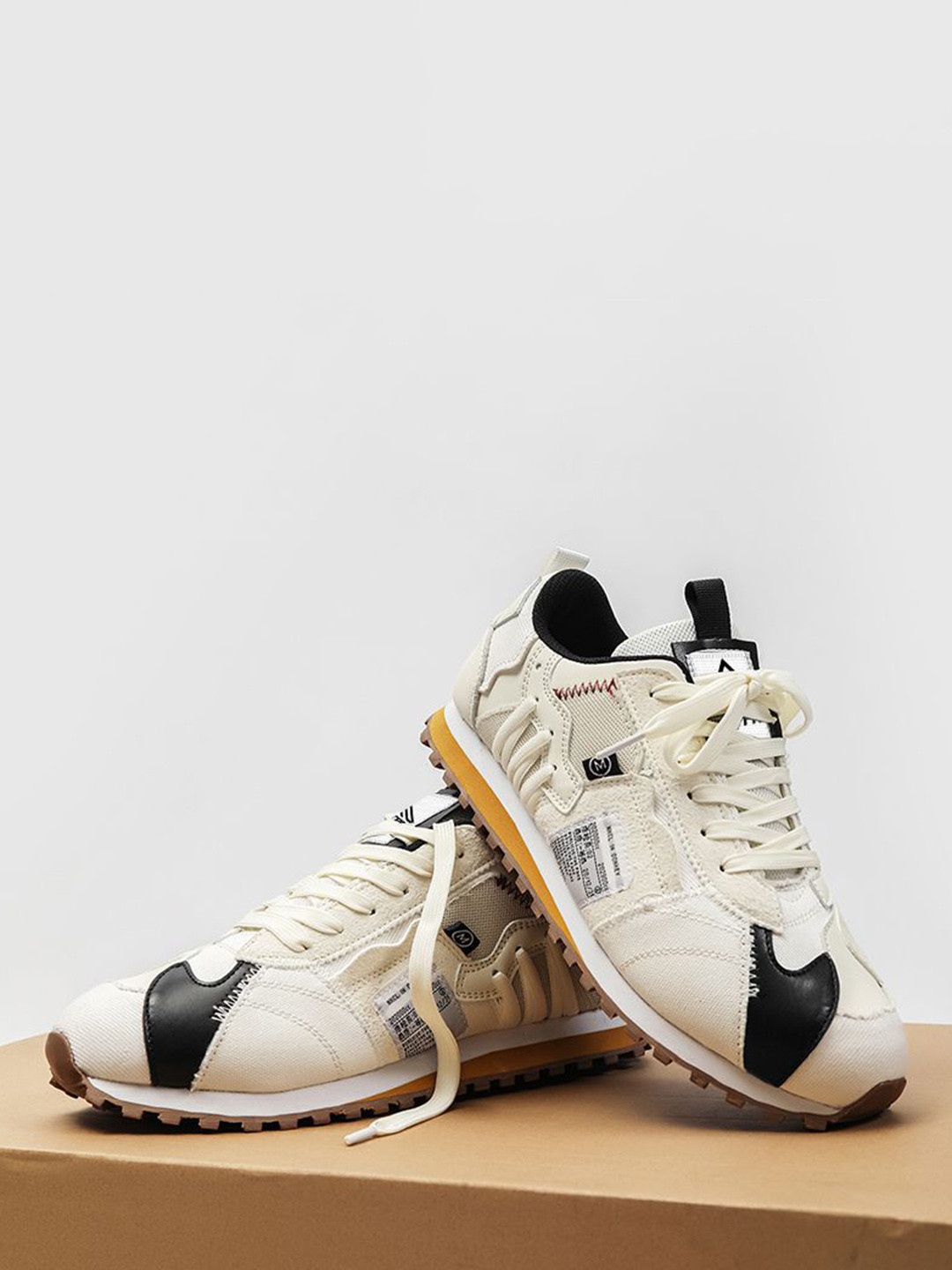 GRITPRO LEISURE LUXE Men Colourblocked Sneakers