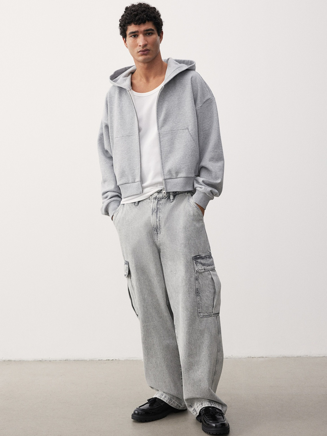 H&M Loose Cargo Jeans