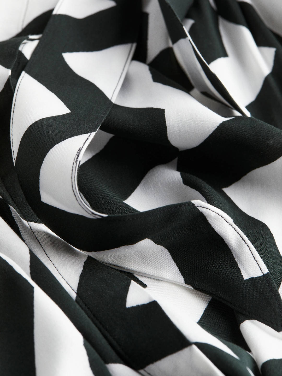 H&M Tie-Belt Dress