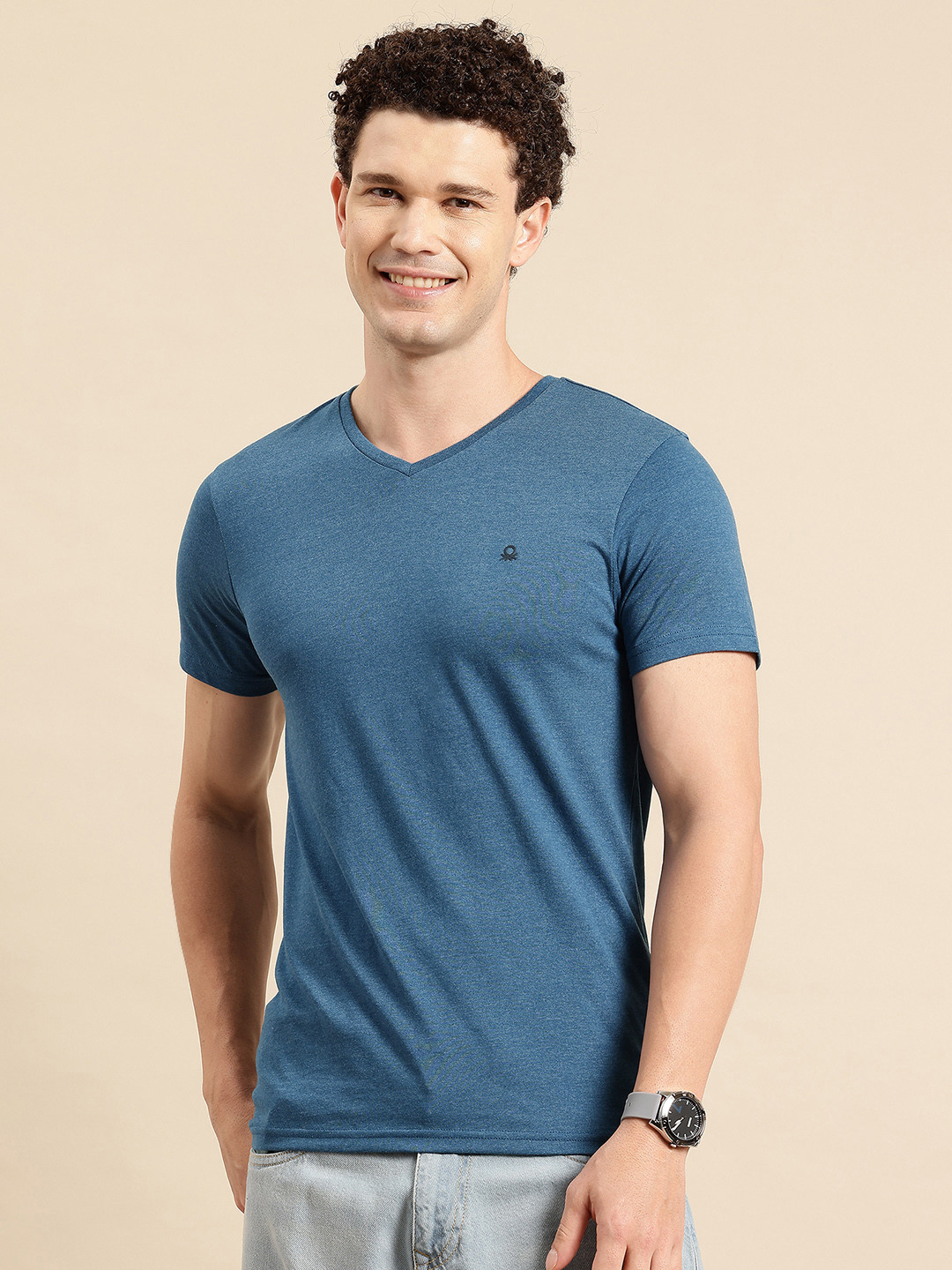 United Colors of Benetton Heathered Effect V-Neck Regular Fit T-shirt